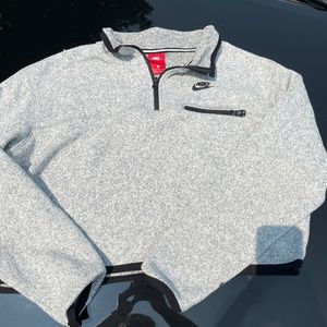 Slightly Cropped Nike Sweatshirt, 1/4 zip